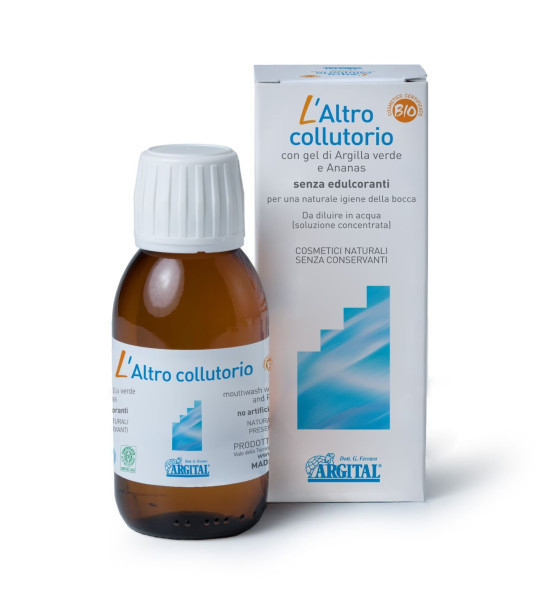 - Ústní voda se zeleným jílem, ananasem a koloidním stříbrem 100 ml